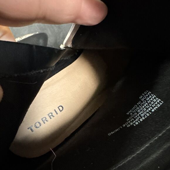 Torrid Block Heel Booties Size 10.5 Wide Snake Skin Side Zip Chunky Heel Pointed - Picture 9 of 12